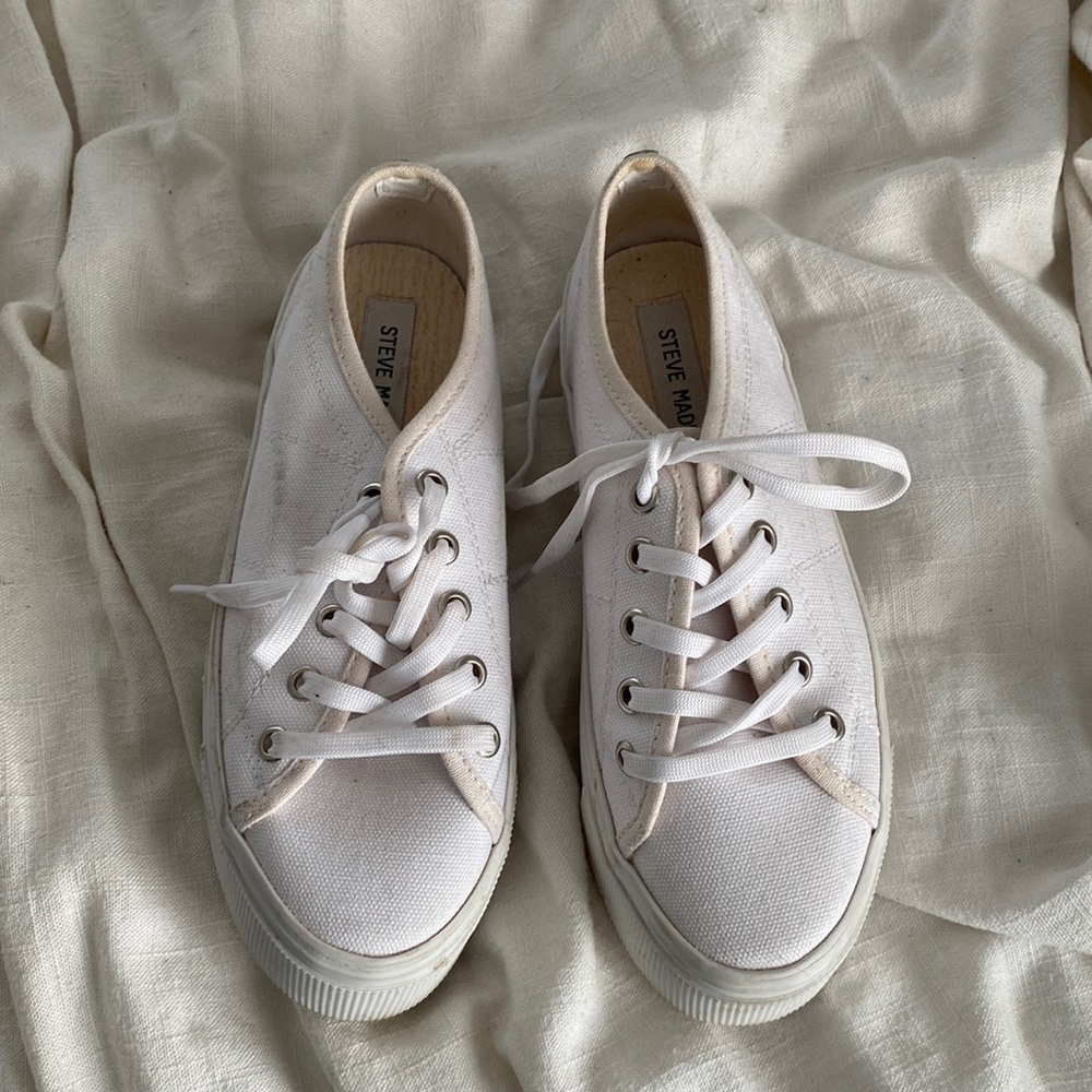 Steve Madden Mayra platform sneakers. Size 6.5. Worn once.